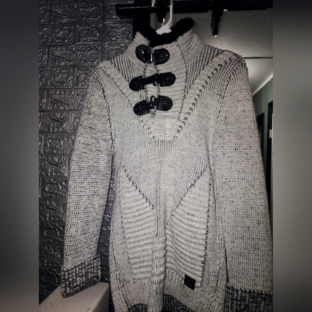 Very warm and cozy pullover thick designer sweater.